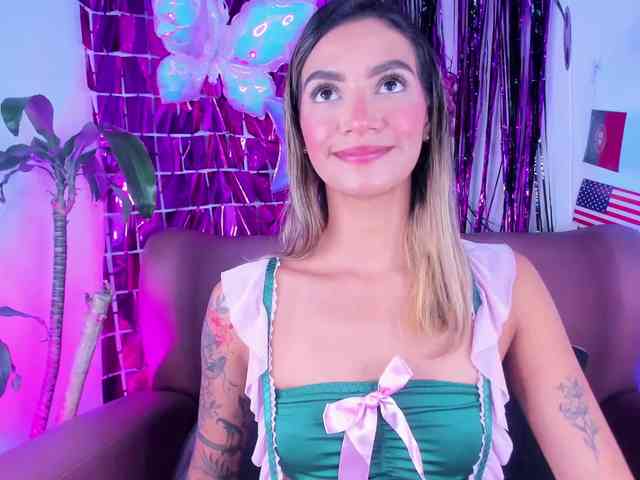 Felicity111 webcam
