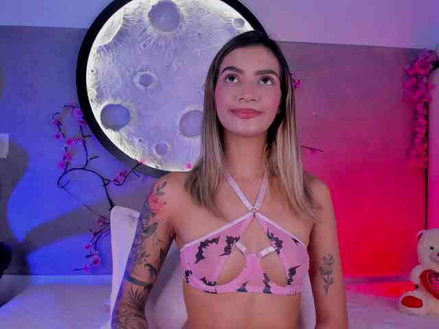 Felicity111 webcam