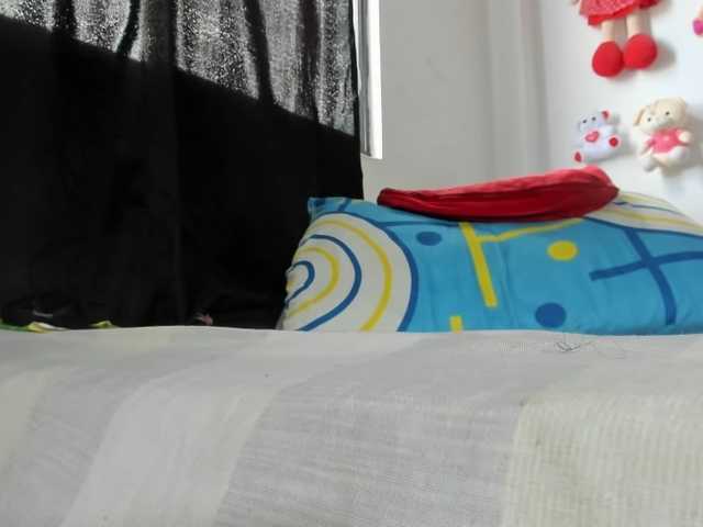 mamy02 live cam on BongaCams