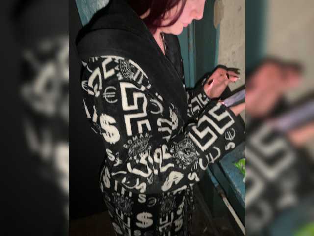 Crazy-lady
