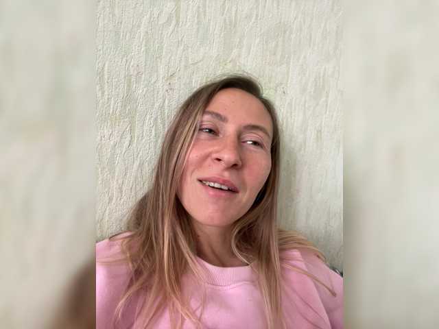 Saveta's BongaCams show and profile