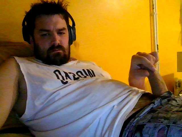 Desirintense — live male cam