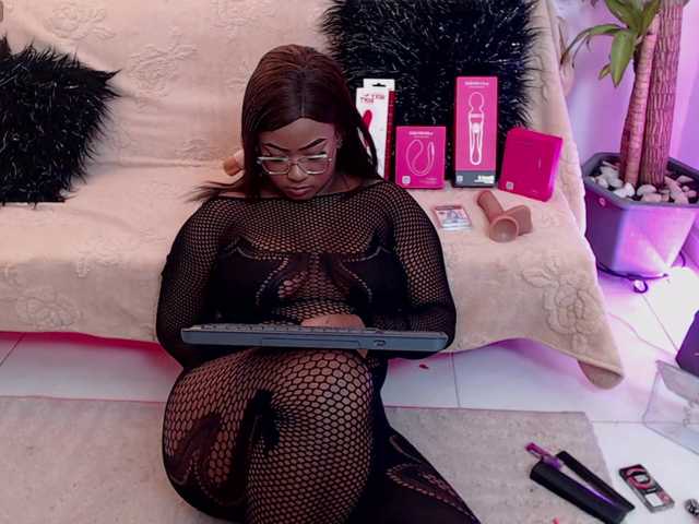 JasmineCampbell live cam on BongaCams