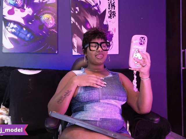 JasmineCampbell, en directo ahora en BongaCams