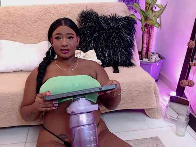 JasmineCampbell webcam