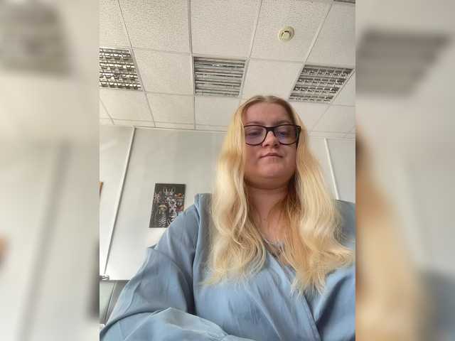 SashulyaAsd's BongaCams show and profile