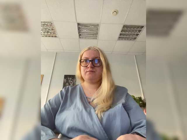 SashulyaAsd's BongaCams show and profile