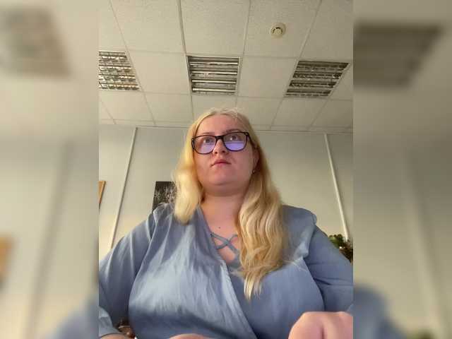 SashulyaAsd's BongaCams show and profile