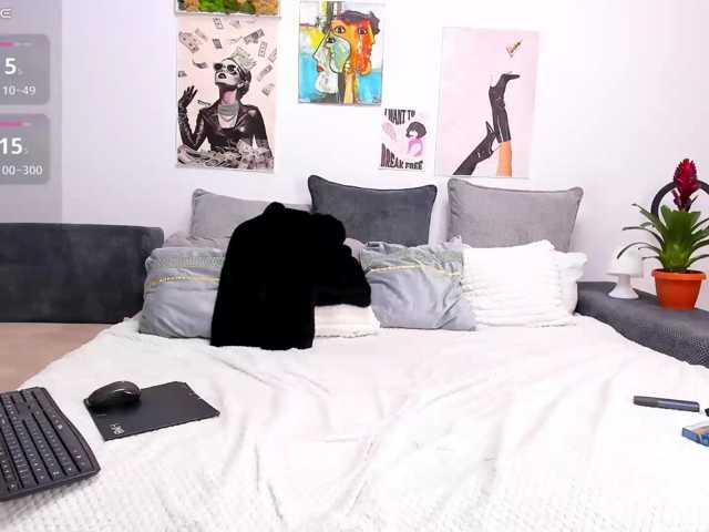 FindomGoddess live cam preview