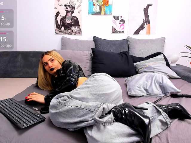 CallmeAnna live cam on BongaCams