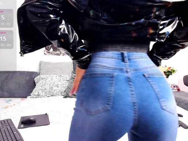 CallmeAnna live cam on BongaCams