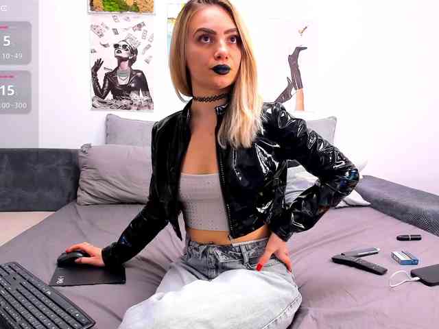 FindomGoddess webcam