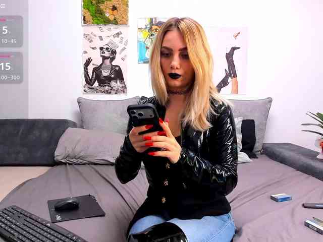 FindomGoddess webcam