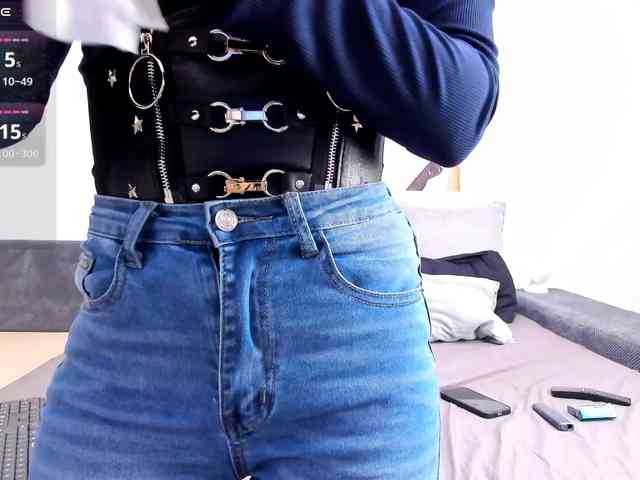 FindomGoddess webcam