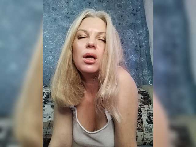 BlondeFox