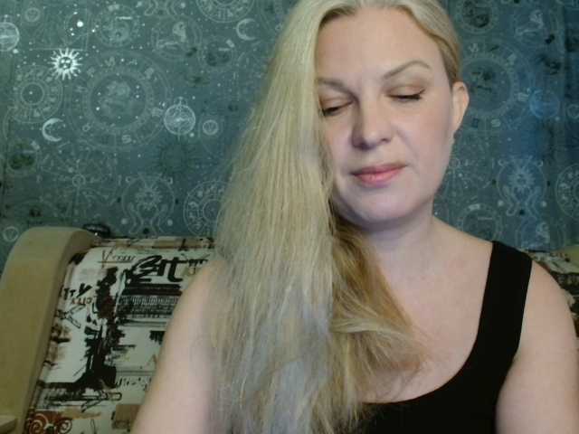BlondeFox live cam on BongaCams