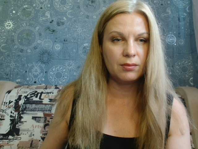 BlondeFox live cam on BongaCams