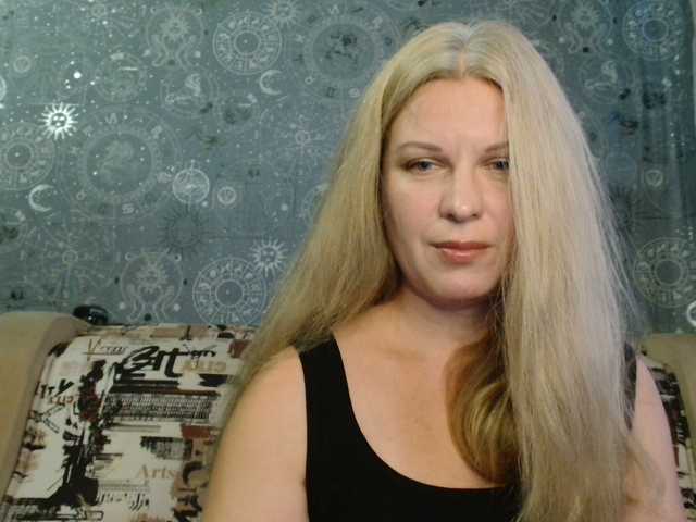 BlondeFox live cam on BongaCams