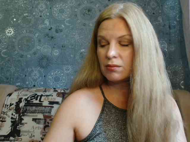 BlondeFox