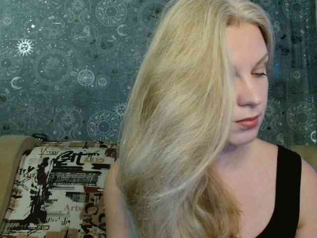 BlondeFox - Girl 