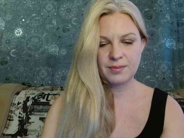 BlondeFox