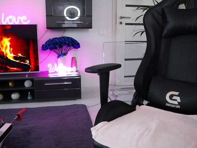 AnissyaJay live cam on BongaCams