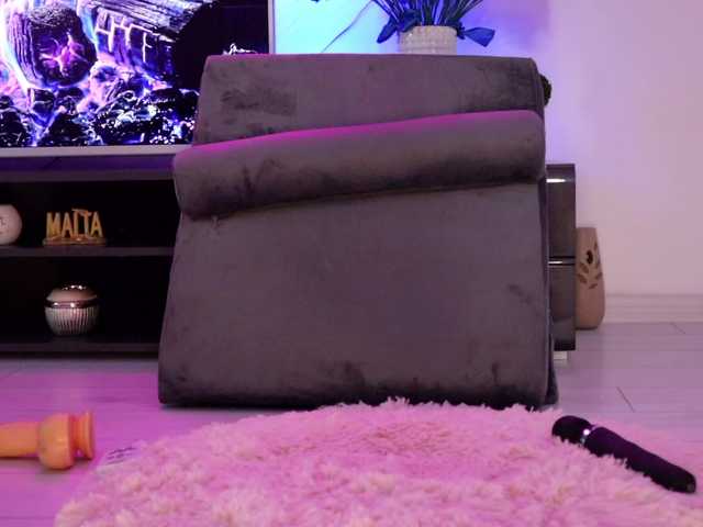 AnissyaJay live webcam show