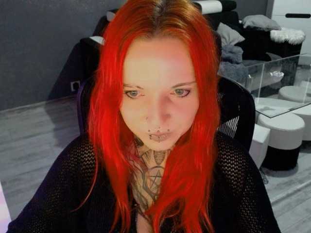 LisaModel, en vivo ahora en BongaCams