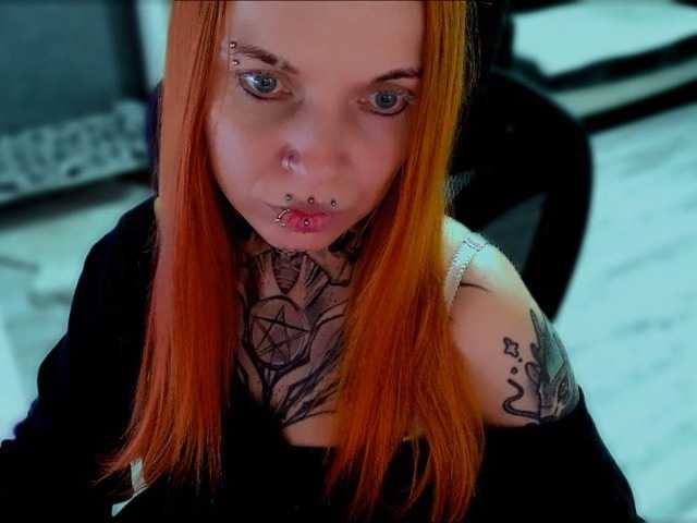 LisaModel live webcam show