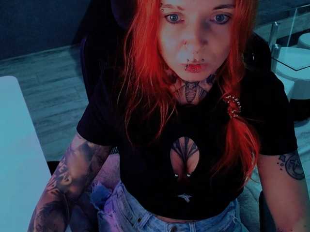 le modèle InesModel est en webcam porno dans un show sur le site bongacams, il possède les tags suivants: White/Caucasian,Redhead,Trimmed