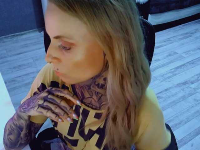 LisaModel live cam on BongaCams