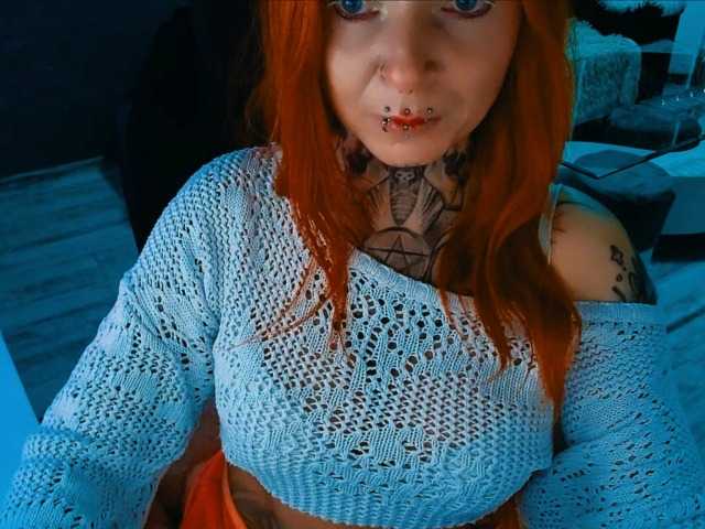 InesModel live cam preview