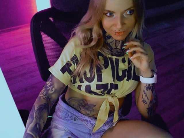 LisaModel live cam on BongaCams