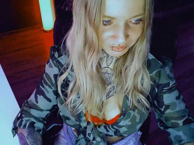 LisaModel live cam on BongaCams