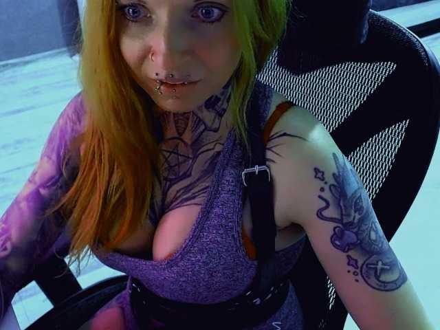 LisaModel live cam on BongaCams