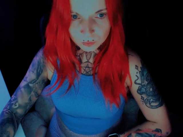 LisaModel, live now on BongaCams