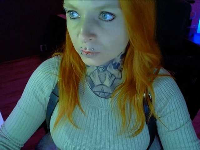 InesModel live cam preview