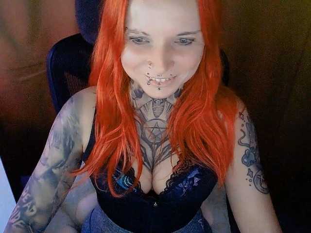 InesModel live cam preview