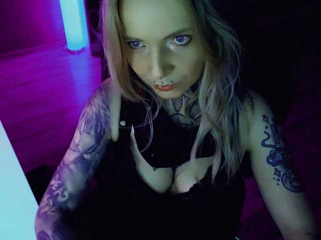 LisaModel live cam on BongaCams
