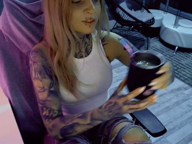 LisaModel's BongaCams show and profile