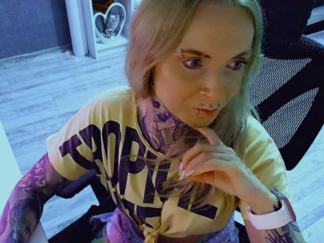 LisaModel live cam on BongaCams