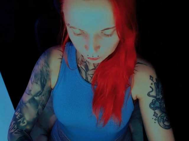 LisaModel, live now on BongaCams