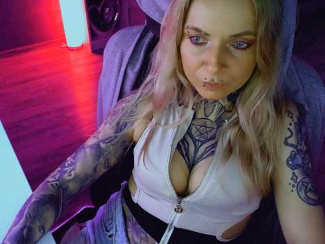 LisaModel live cam on BongaCams