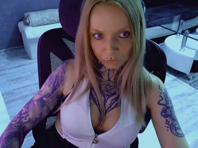 LisaModel live cam on BongaCams