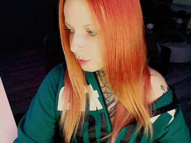 le modèle InesModel est en webcam porno dans un show sur le site bongacams, il possède les tags suivants: White/Caucasian,Redhead,Trimmed