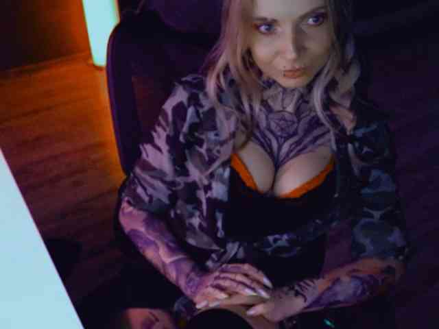 InesModel webcam