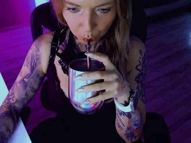 InesModel webcam