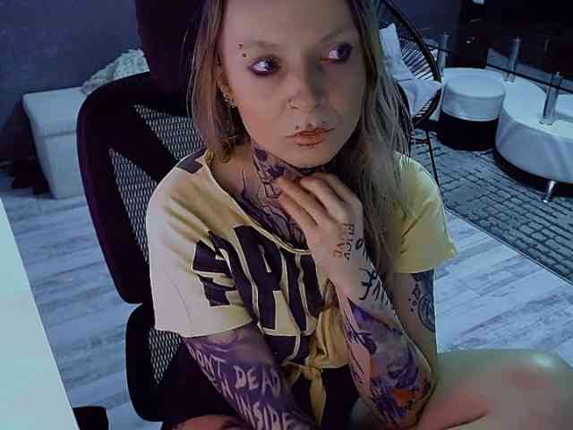 InesModel webcam