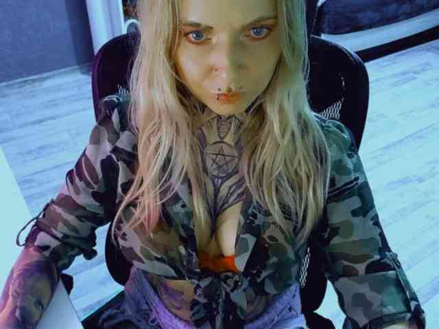 InesModel webcam