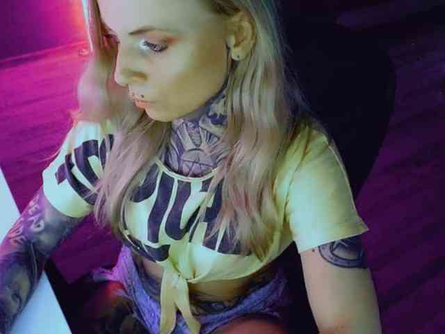 InesModel webcam